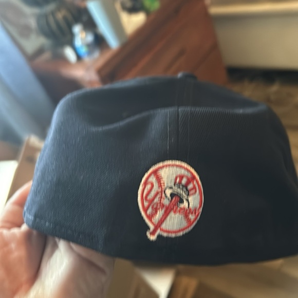 New York Yankees new era size 7 1/2 - Picture 2 of 4